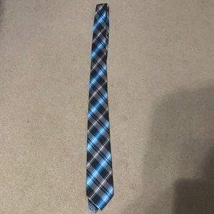 Men’s Alexander Julian tie